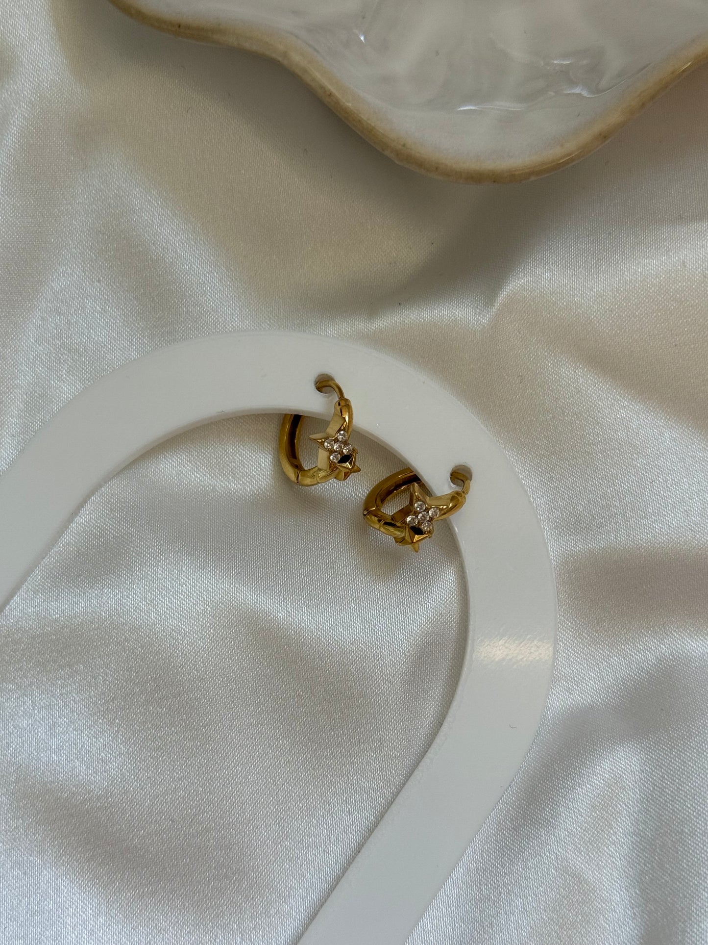 Dazzle Hoops