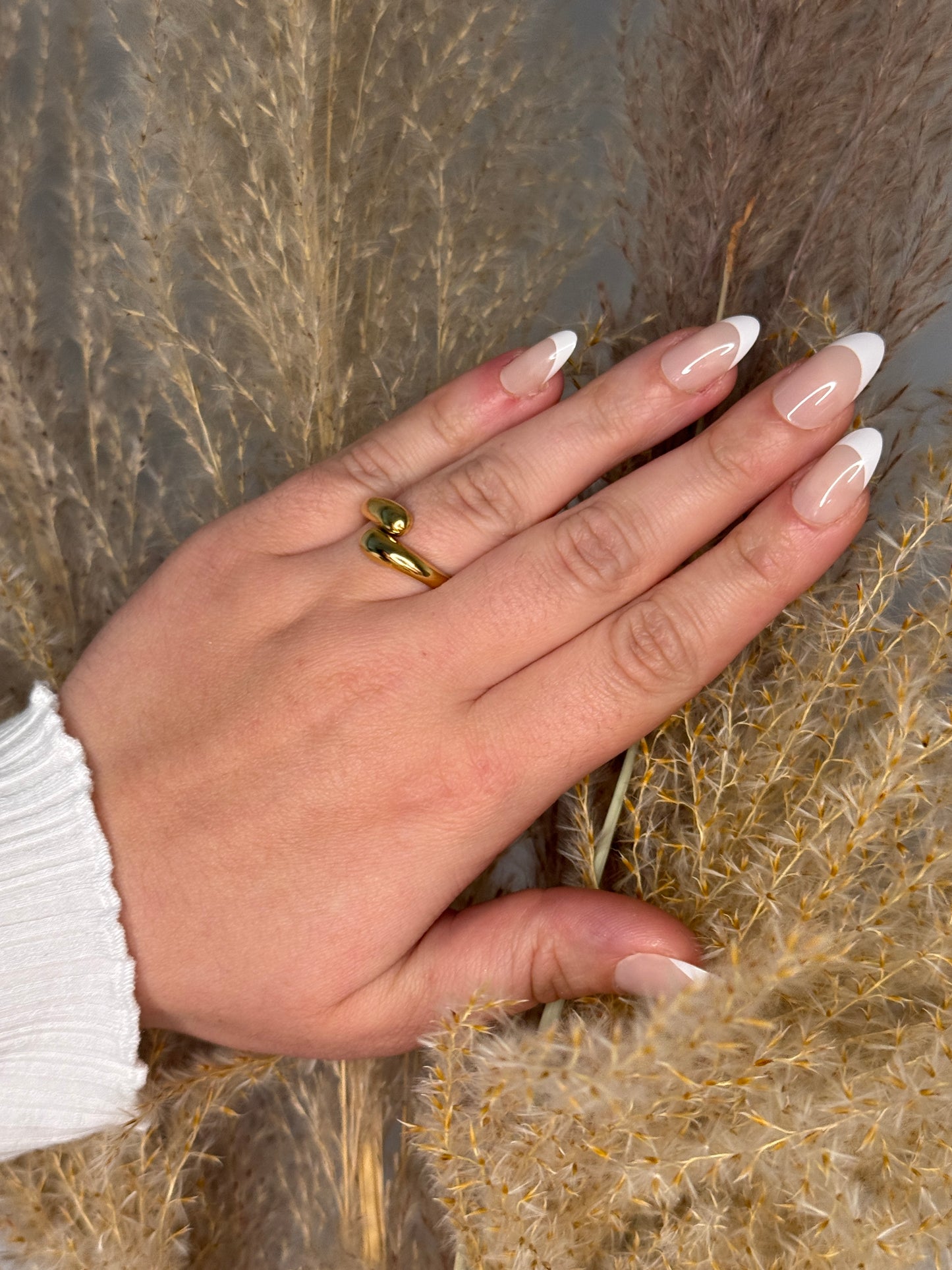 Classy Ring