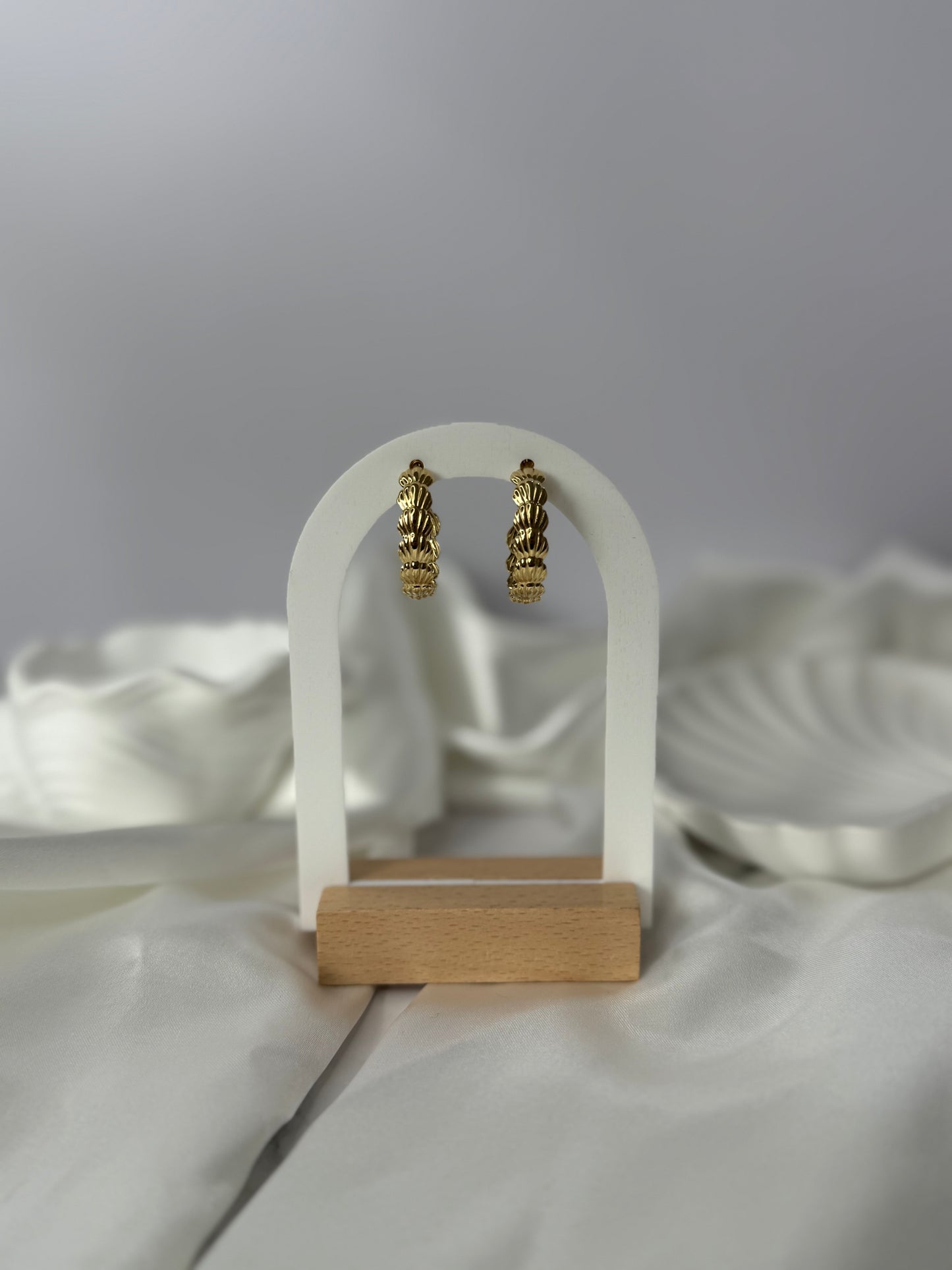 Shell Hoops