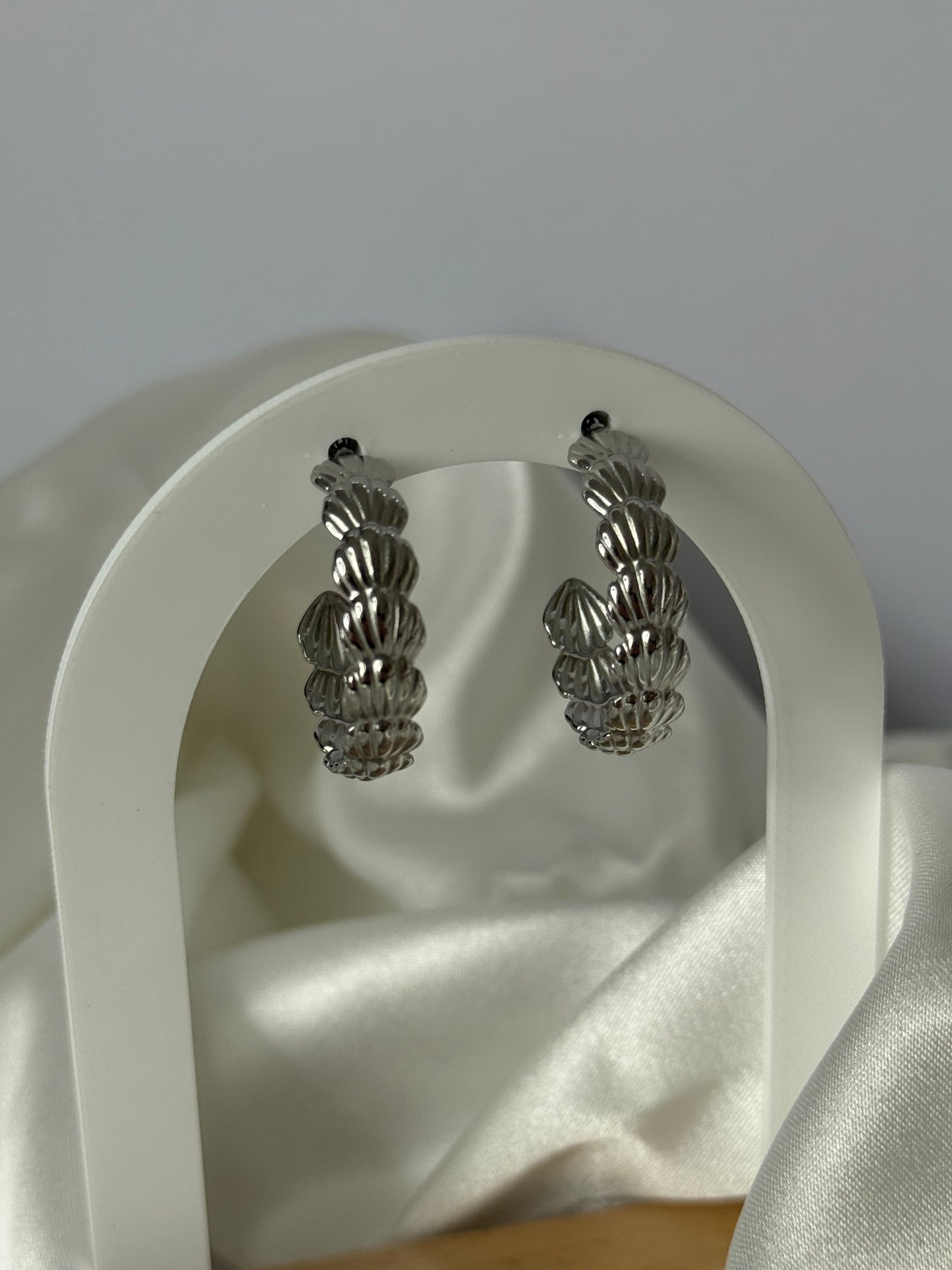 Shell Hoops