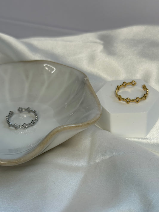 Clover Ring