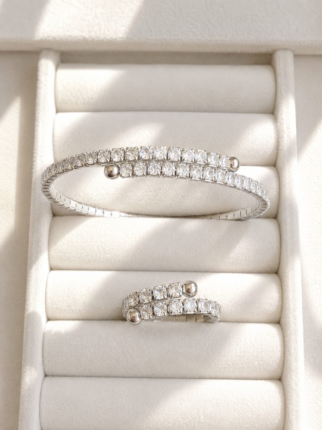 Dazzle Ring ✨