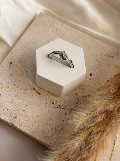 Knot Ring