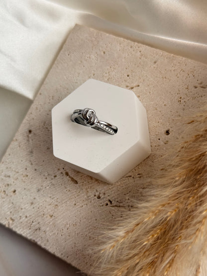 Knot Ring